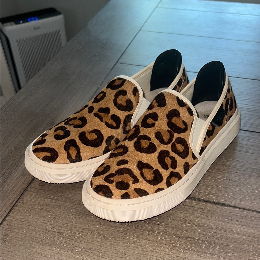 Cheetah Print Ugg Slip-Ons - Size 8